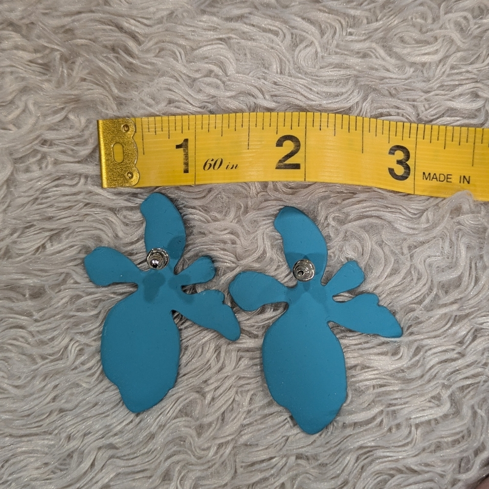 Light Blue Flower Earrings - Picture 5 of 7
